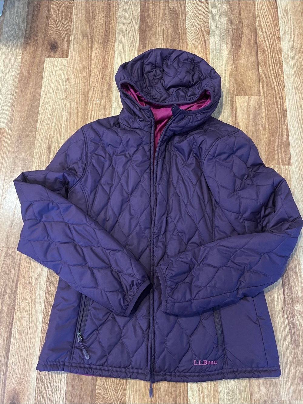L.L. Bean Women’s Purple Pink Reversible Quilted Hooded Puffer